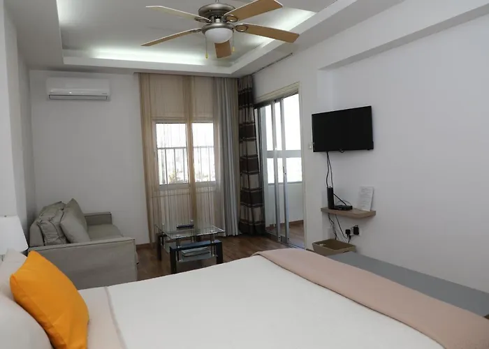 Апартаменти Achillion By 'flats Nicosia' *